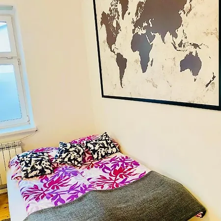 Apartament In Ivy Covered House, Near Old Town Kraków
